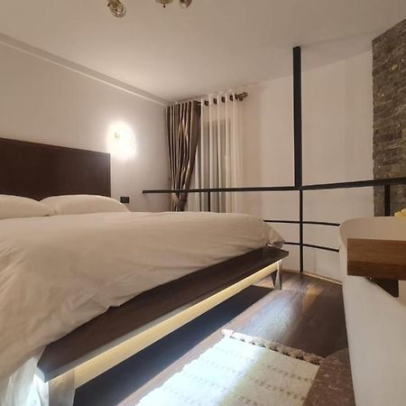 Hotel Bujtina Gjyshi Ilo Tushemisht Exteriér fotografie