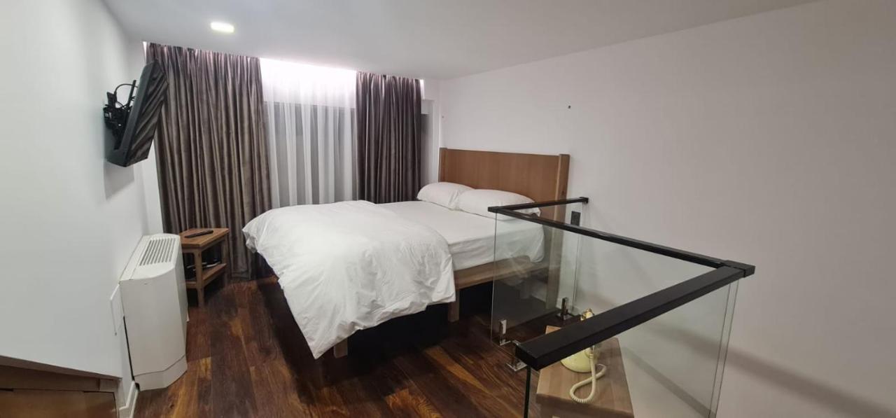 Hotel Bujtina Gjyshi Ilo Tushemisht Exteriér fotografie