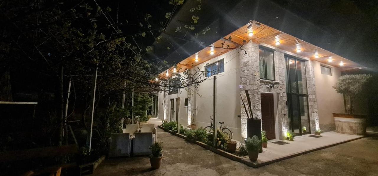 Hotel Bujtina Gjyshi Ilo Tushemisht Exteriér fotografie