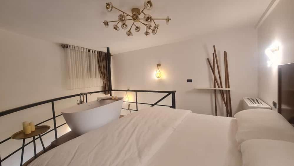 Hotel Bujtina Gjyshi Ilo Tushemisht Exteriér fotografie